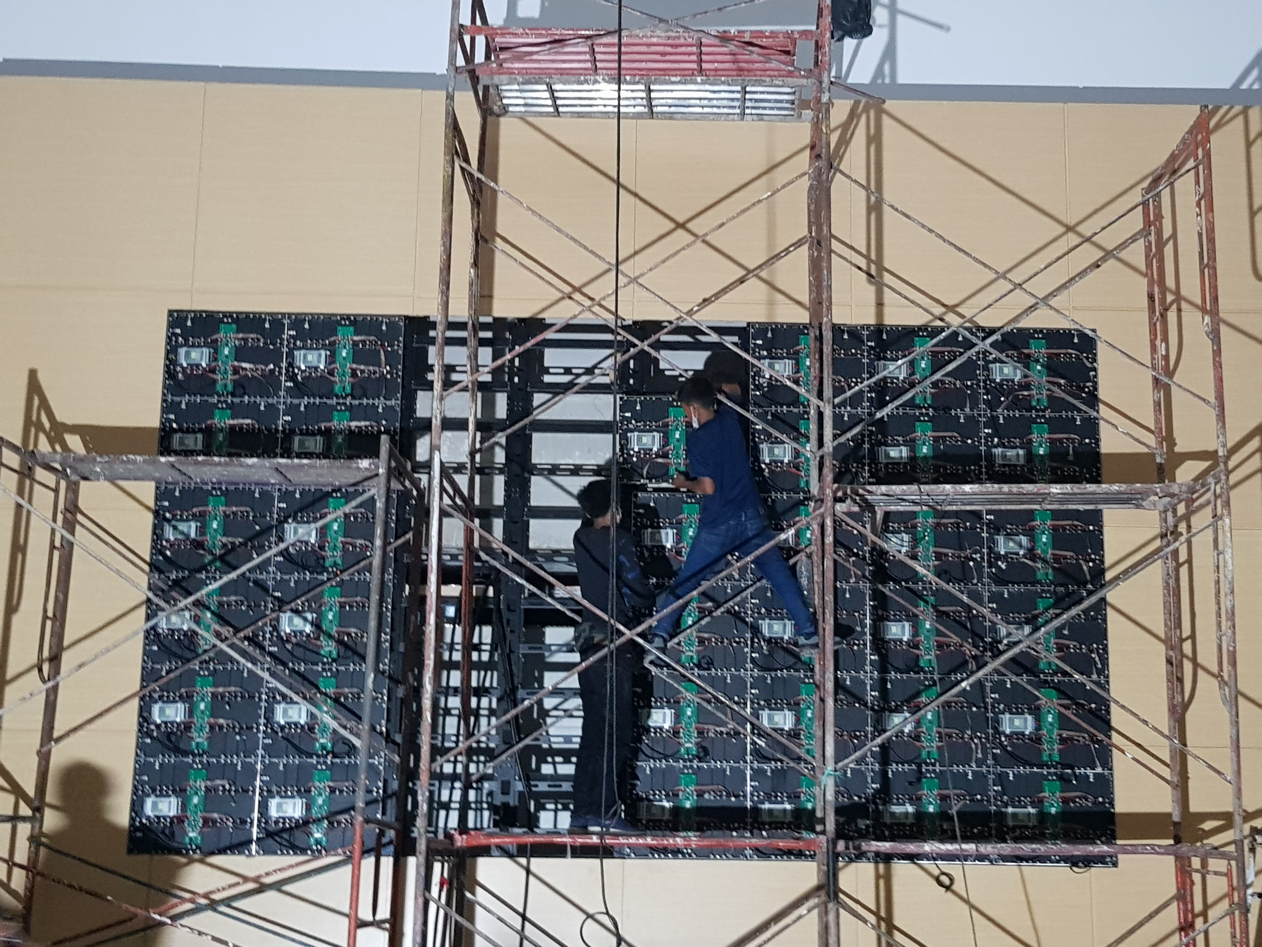 Installation Videotron in South Java 2